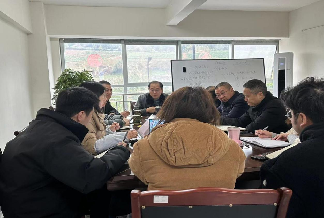 黎明霞率队到南充川北公司举行调研督导事情