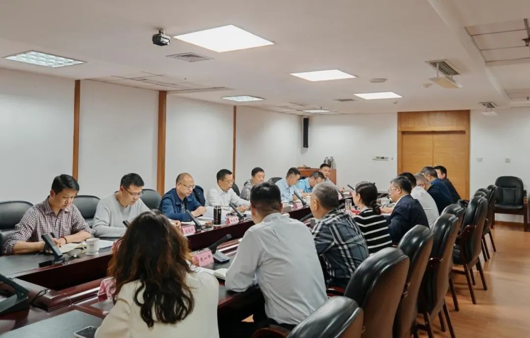 365上市公司与绵阳市人民政府召开政企相助对接座谈会